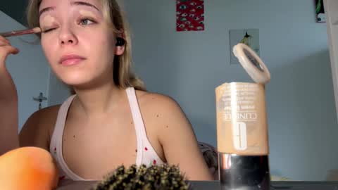 Olivia online show from February 2026 08:26:01 AM