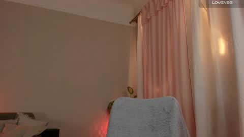  cassandra  online show from December 2024 02:21:01 PM