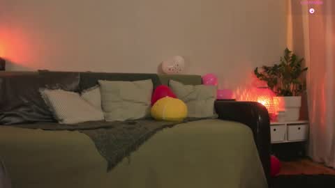  cassandra  online show from February 2025 11:31:01 PM