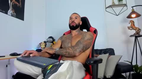 Matheo Brown online show from January 2025 06:53:02 PM