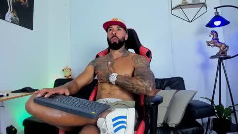 Matheo Brown online show from January 2025 08:38:02 PM