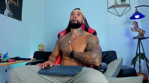 Matheo Brown online show from February 2025 10:00:02 PM