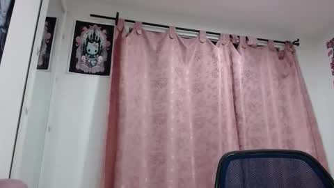 Mila online show from January 2026 05:35:02 AM