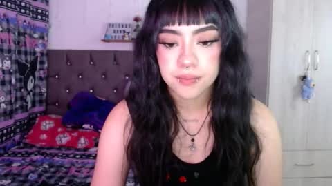 Mila online show from April 2026 06:03:01 AM