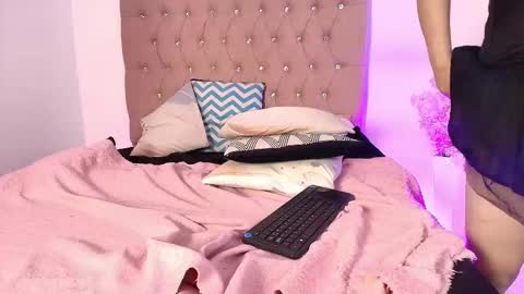 Marce online show from September 2025 09:51:01 PM