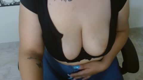 Snapshot of cata__gutierrez_ chatting on February 2025 01:42:02 PM Cata online show from February 2025 01:42:02 PM