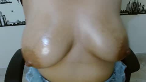 Snapshot of cata__gutierrez_ chatting on February 2025 12:30:01 AM Cata online show from February 2025 12:30:01 AM