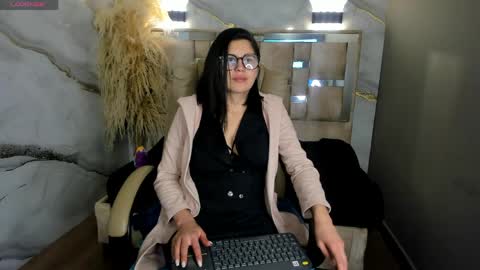 Snapshot of cata_black chatting on April 2026 05:15:01 PM cata black online show from April 2026 05:15:01 PM
