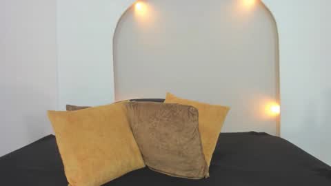 cata_gil1 online show from February 2026 06:56:01 PM