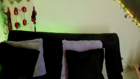 Cata green model independient online show from December 2024 08:44:01 PM