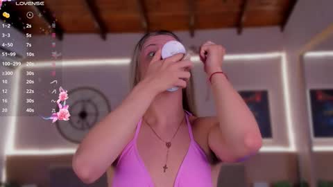 cata_johnss online show from October 2025 12:52:02 PM