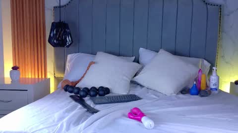 Dani   online show from March 2026 05:50:02 PM