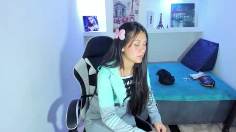 C A T A L E H I A online show from October 2025 07:57:02 PM