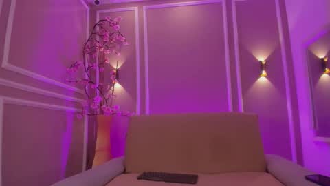 Cataleya online show from November 2025 03:00:01 PM