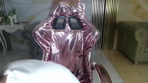 Catalina  online show from September 2025 01:12:02 PM