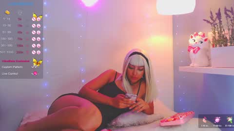 Catalina lovers online show from February 2025 07:49:01 PM