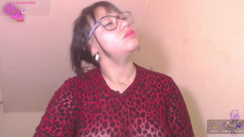 Catalina Saenz online show from November 2025 02:21:01 AM