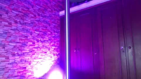 Catalina online show from September 2025 08:43:01 PM