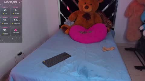 Snapshot of catalina_smith__ chatting on January 2025 02:26:02 AM Catalina online show from January 2025 02:26:02 AM