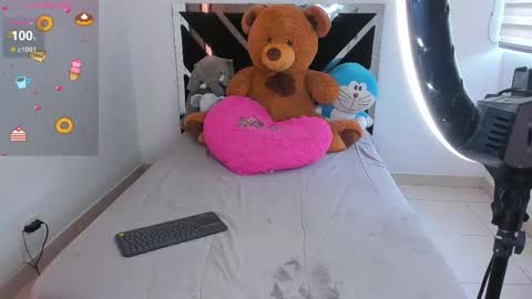 Snapshot of catalina_smith__ chatting on September 2025 10:13:01 PM Catalina online show from September 2025 10:13:01 PM