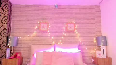 CatalinnaThompson online show from January 2025 11:49:02 AM