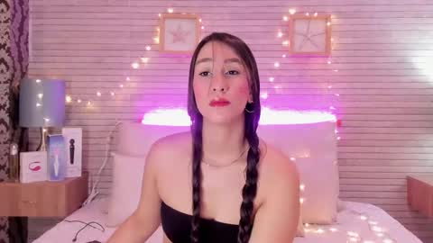 CatalinnaThompson online show from February 2025 12:01:02 PM