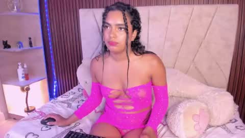 Snapshot of catalleya_f chatting on April 2026 12:09:02 AM catalleya_f online show from April 2026 12:09:02 AM
