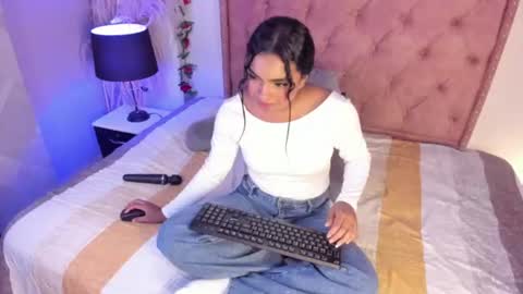 Snapshot of catalleya_f chatting on July 2026 07:13:02 PM catalleya_f online show from July 2026 07:13:02 PM