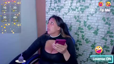  Mia   online show from November 2025 07:41:02 PM