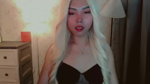 catherine_365 online show from November 2025 06:53:02 PM