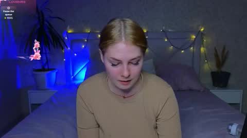 Snapshot of catherine_river chatting on March 2026 04:54:01 PM Catherine online show from March 2026 04:54:01 PM