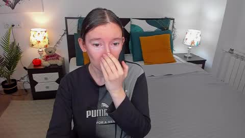 Catrin online show from December 2024 02:05:01 AM