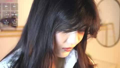 Snapshot of catheryneells chatting on December 2025 04:12:02 PM Lee online show from December 2025 04:12:02 PM