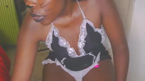 catrine online show from October 2025 08:37:01 AM