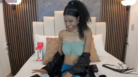 catiusca_reyes_03 online show from December 2025 01:28:02 PM