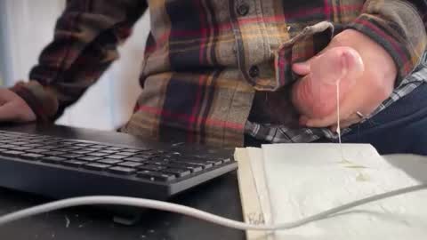 catmandoo21001 online show from February 2026 05:42:01 PM