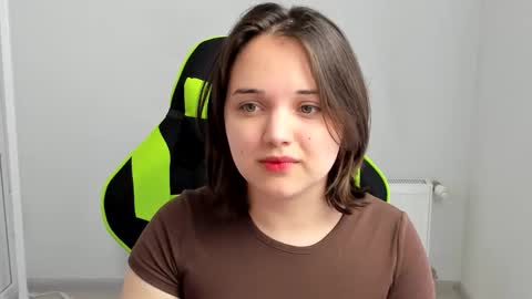 Snapshot of catrine_cute chatting on March 2026 10:26:01 AM Catrine online show from March 2026 10:26:01 AM