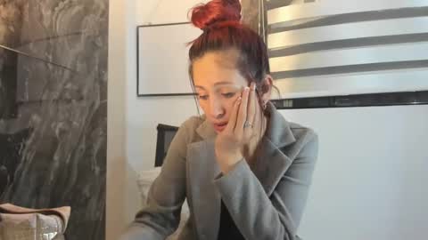 CATT EVANS online show from December 2024 12:48:02 AM