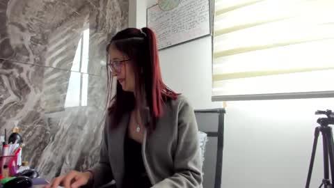 CATT EVANS online show from February 2025 05:31:01 PM