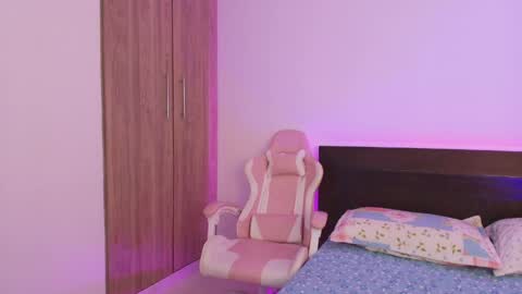 Psycatt online show from May 2026 02:09:02 AM