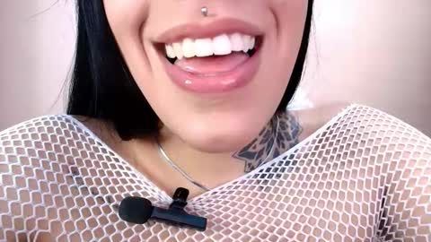 Snapshot of catte_jensen chatting on February 2026 02:53:01 AM Cattleya online show from February 2026 02:53:01 AM