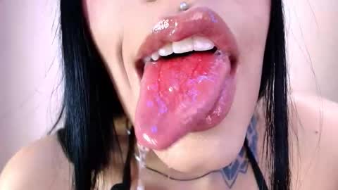 Snapshot of catte_jensen chatting on February 2026 02:56:01 AM Cattleya online show from February 2026 02:56:01 AM