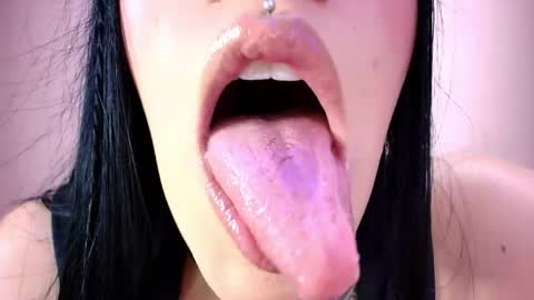 Cattleya online show from April 2026 04:04:02 AM