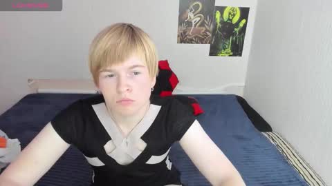 cattie_w_ online show from November 2025 01:49:02 AM