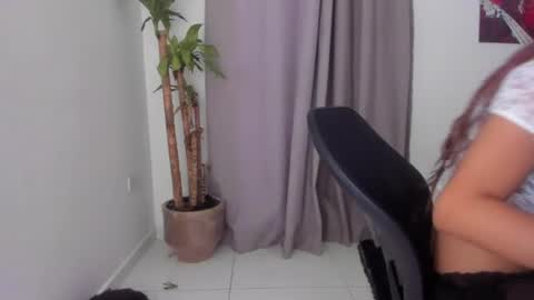 Snapshot of catty_noir1 chatting on June 2026 02:09:01 AM Catty online show from June 2026 02:09:01 AM