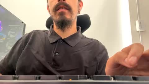 Snapshot of cayu_frensh94 chatting on February 2025 02:34:02 PM cayu_frensh94 online show from February 2025 02:34:02 PM