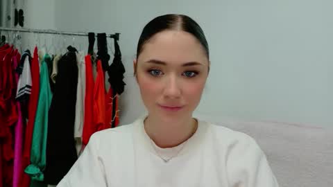 Ivanna online show from March 2026 05:08:01 PM