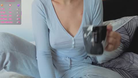 Folow my instagram cuteback7272 and onlyfans cbhotblonde1 online show from October 2025 06:33:01 AM