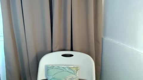 Celine online show from December 2025 01:37:02 PM