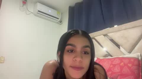 ceci1218 online show from April 2026 01:25:02 AM